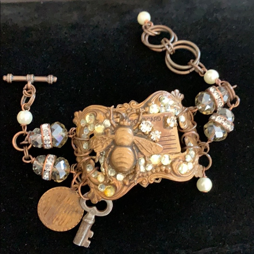 Vintage inspired Bee bracelet